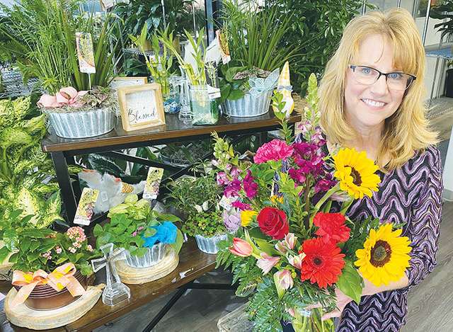 Blooming business receives chamber award