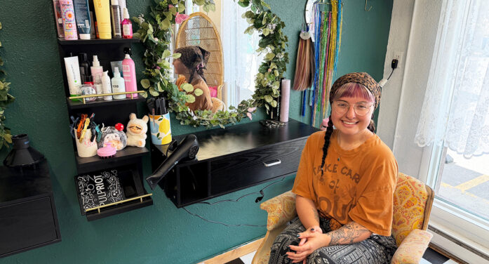 Well-named salon: CurlUpNDye