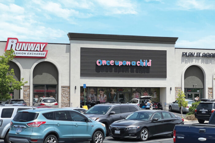 Valley Plaza reinvigorated: Valley Plaza Shopping Center got a $1 million facelift to keep it vibrant for tenants and their customers.